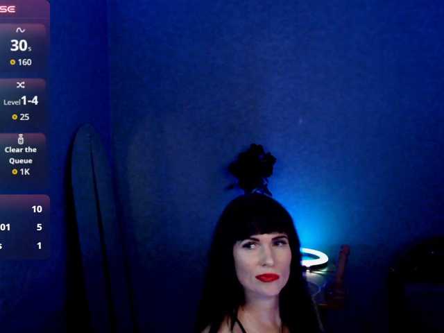 LindaElosiMilf live cam on BongaCams