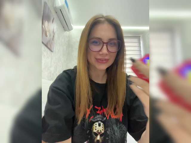 -LeiaProseccina-'s BongaCams show and profile