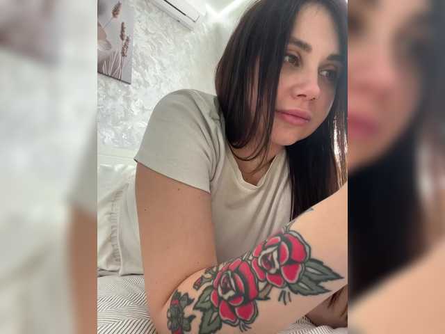 -leiaproseccina- cam belle