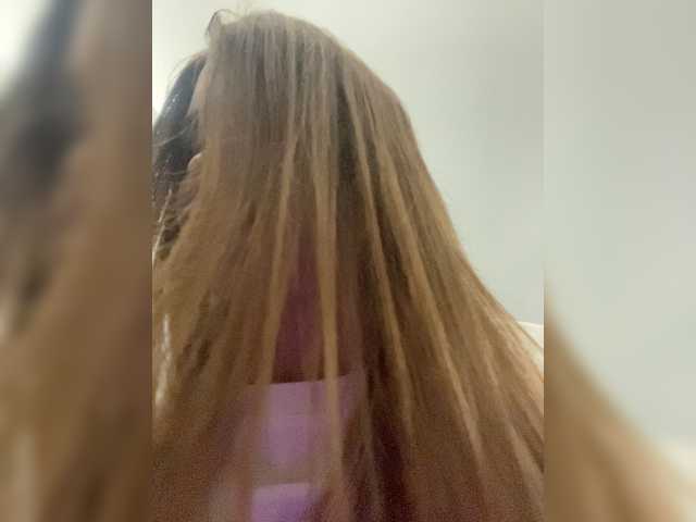 -LeiaProseccina-'s BongaCams show and profile