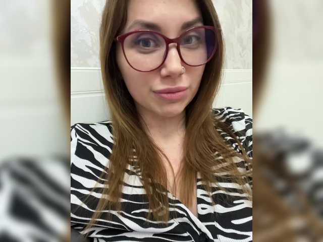 -LeiaProseccina-'s BongaCams show and profile