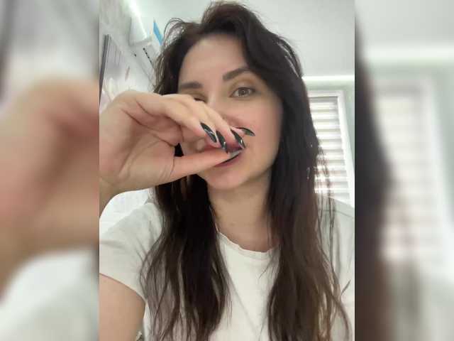 -leiaproseccina- cam belle