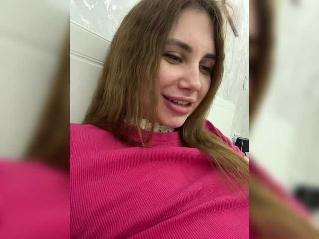 -LeiaProseccina-'s BongaCams show and profile