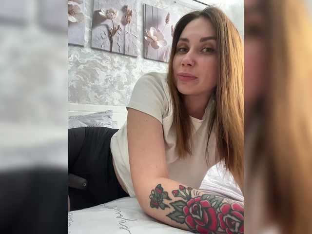-LeiaProseccina-'s BongaCams show and profile