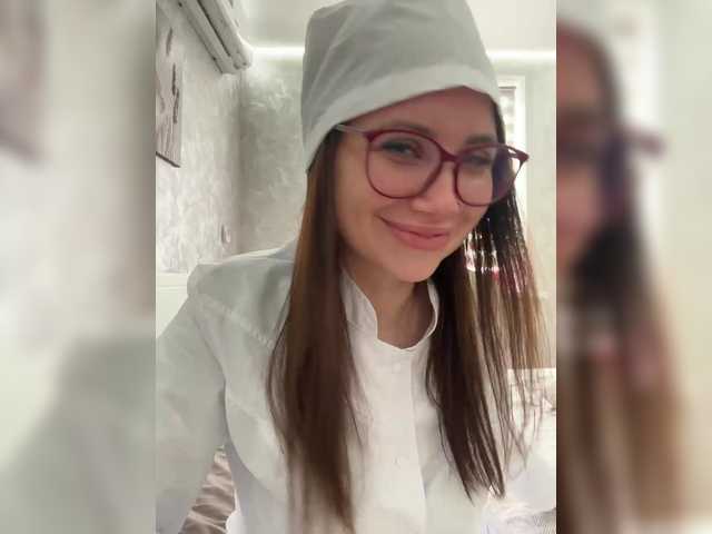 Y_Leiki live cam