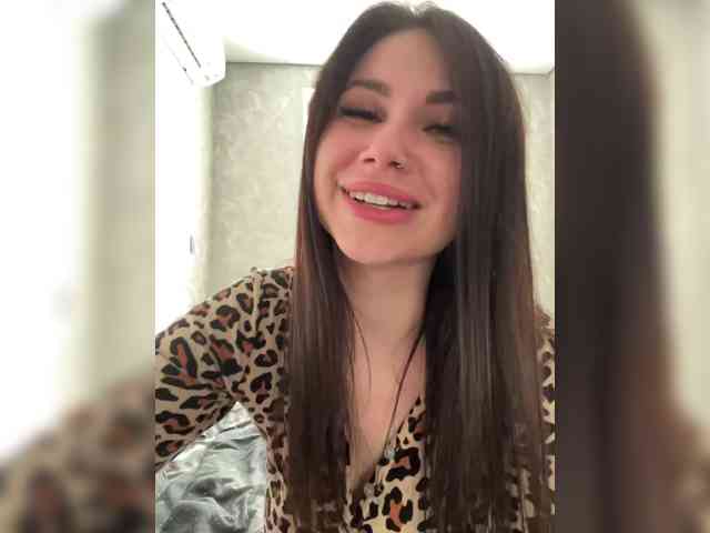 -LeiaProseccina- live female cam on bongacams