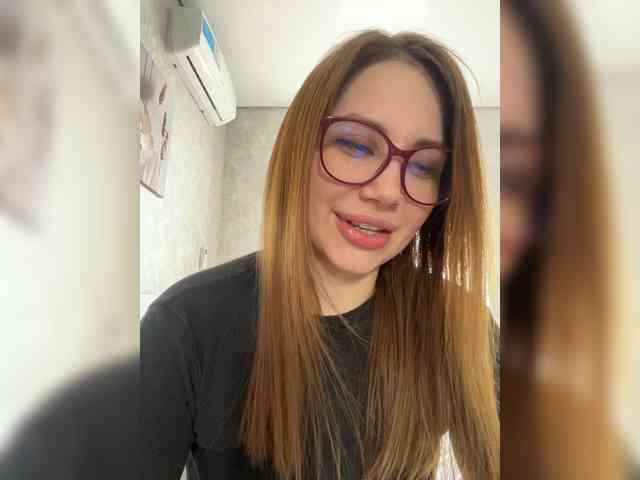 Модель: -LeiaProseccina-