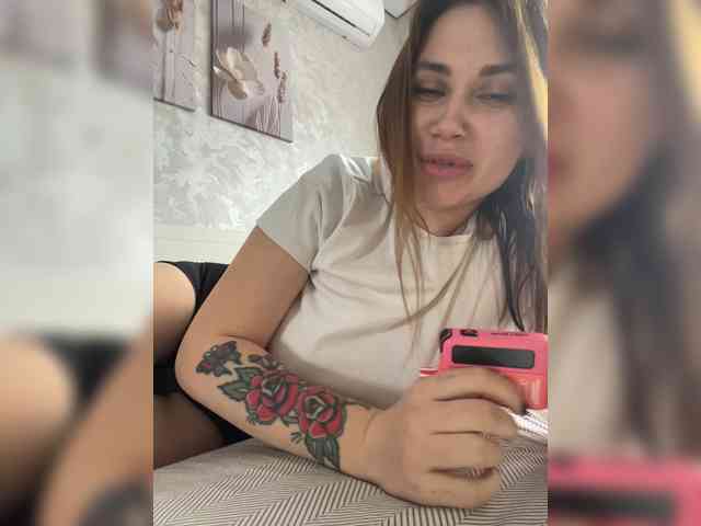 Model: -LeiaProseccina-