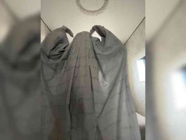 Модель: -LeiaProseccina-