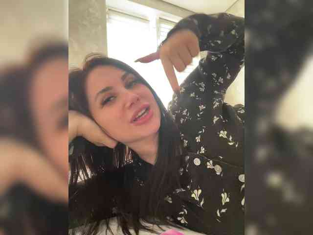 -LeiaProseccina- Live Webcam on BongaCams