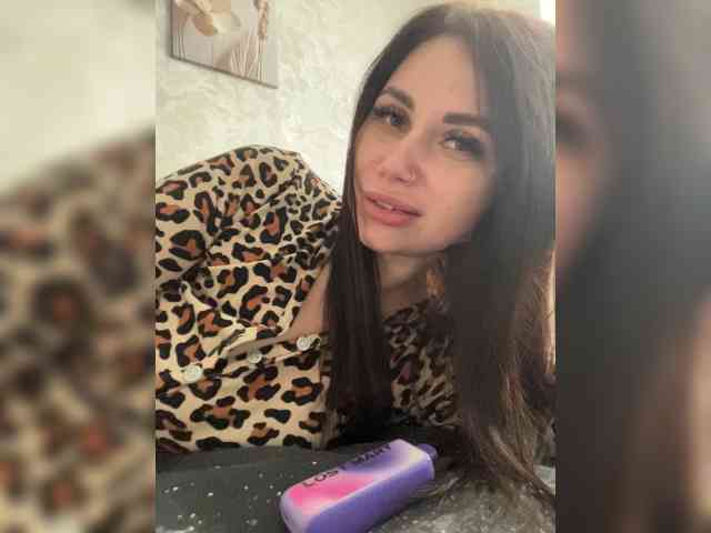 -LeiaProseccina- live female cam on bongacams