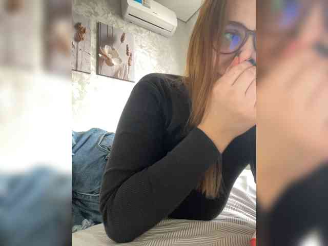 Модель: -LeiaProseccina-