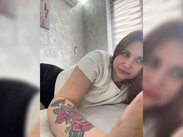 Model: -LeiaProseccina-