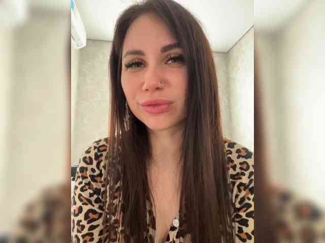 -LeiaProseccina- live female cam on bongacams