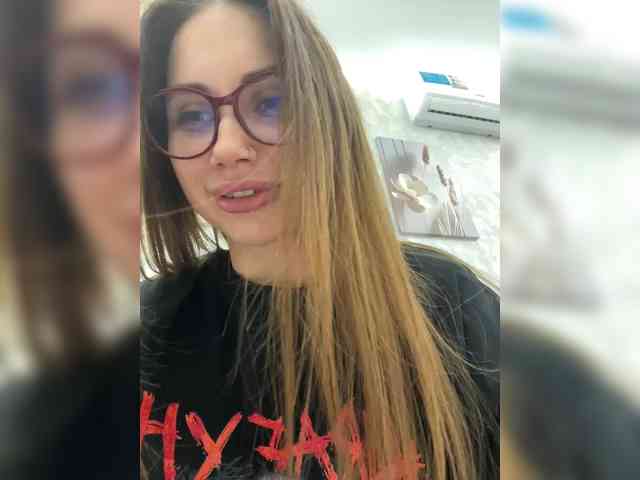 -LeiaProseccina- Live Webcam on BongaCams