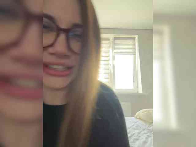 Модель: -LeiaProseccina-