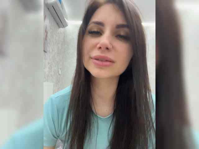 -LeiaProseccina- live female cam on bongacams