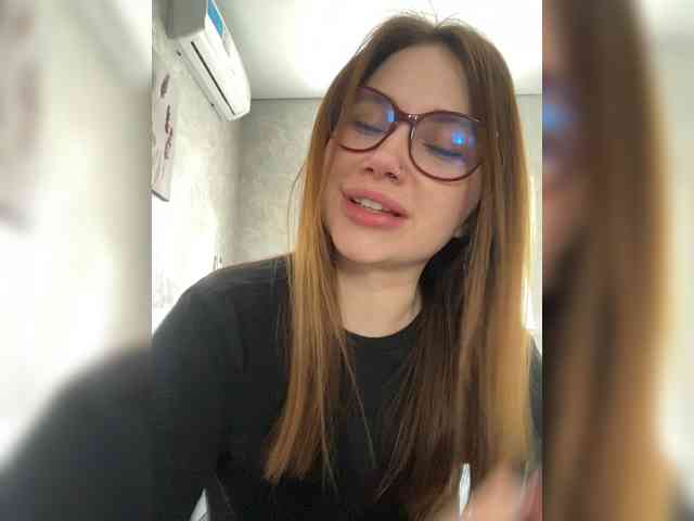 Модель: -LeiaProseccina-