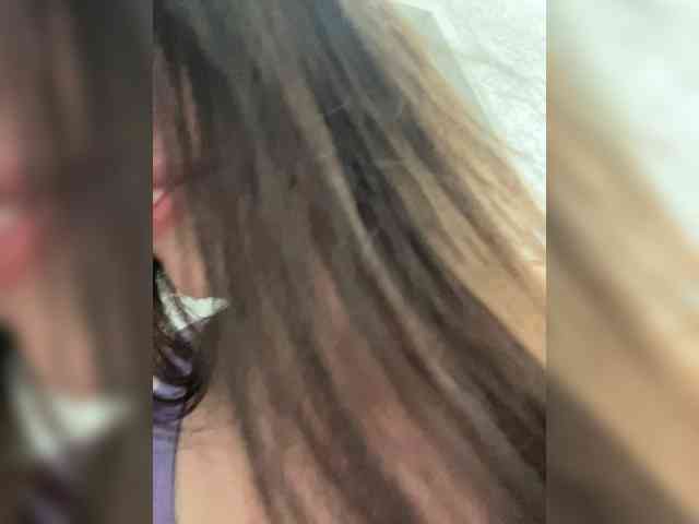 Modèle: -LeiaProseccina-