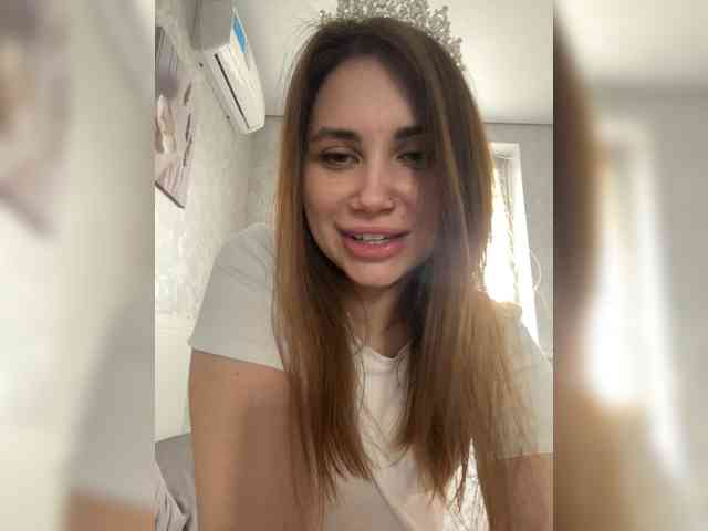 Модель: -LeiaProseccina-