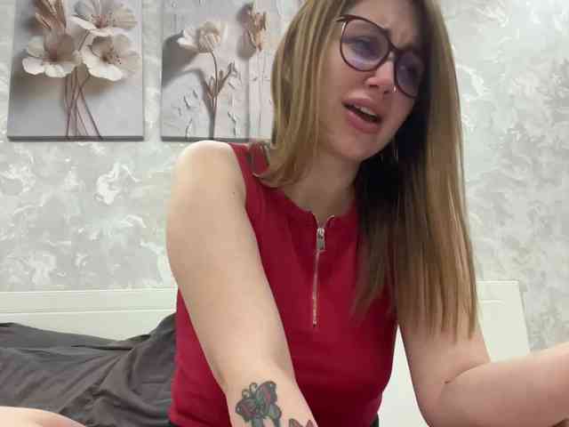 Model: -LeiaProseccina-
