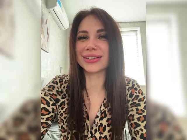 -LeiaProseccina- live female cam on bongacams