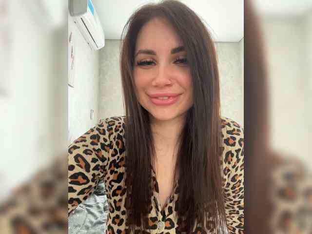 -LeiaProseccina- live female cam on bongacams