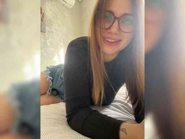 Модель: -LeiaProseccina-