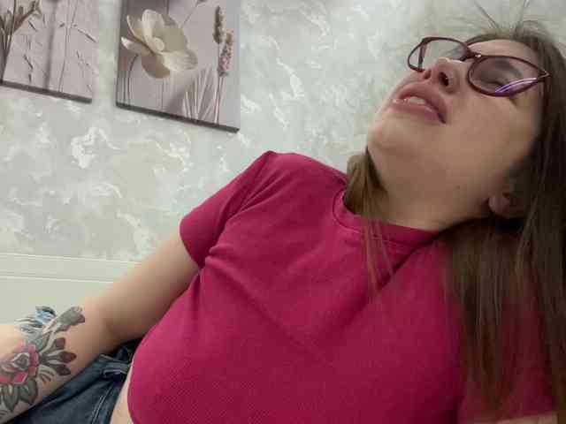 Model: -LeiaProseccina-