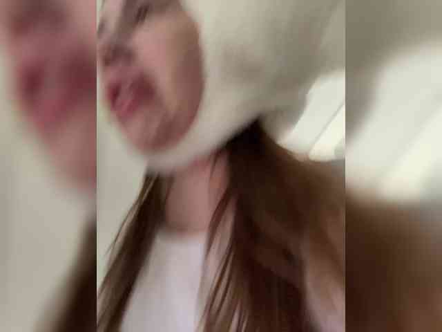 Model: -LeiaProseccina-