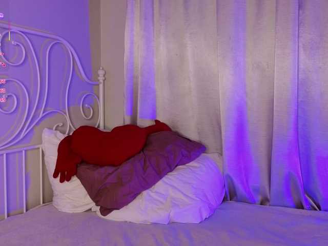 KellyMiller live cam on BongaCams