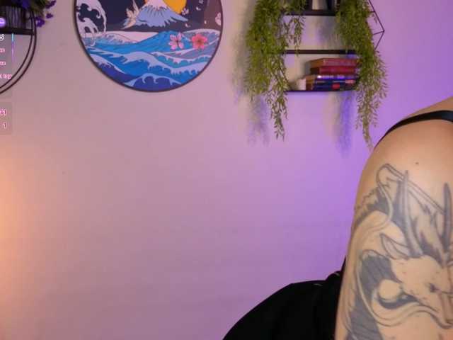 KellyMiller live cam on BongaCams