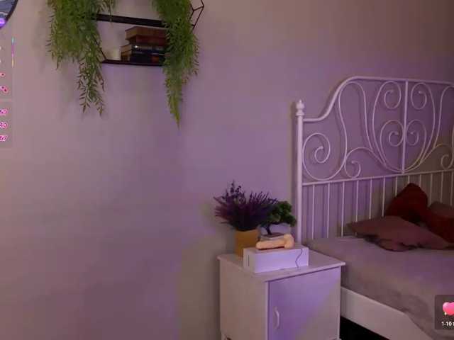 KellyMiller live cam on BongaCams
