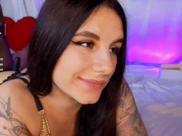 KellyMiller live cam on BongaCams