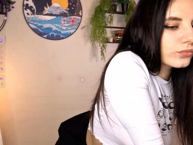 KellyMiller live cam on BongaCams