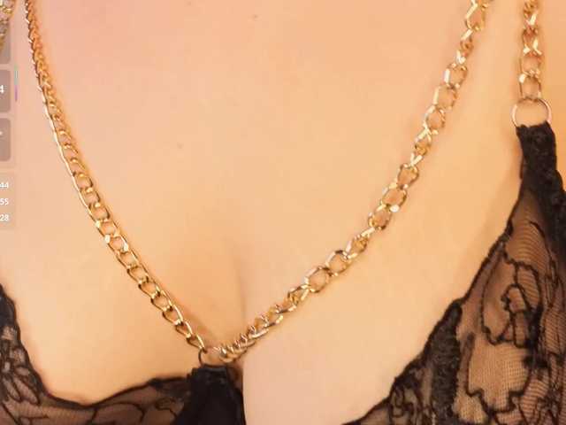 KellyMiller live cam on BongaCams