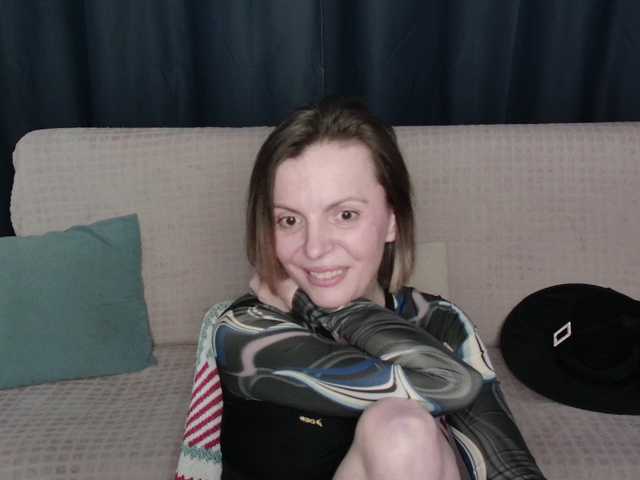 Kiramarta live cam on BongaCams