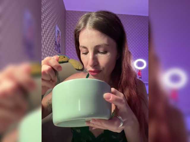 MilashaNyasha live cam on BongaCams