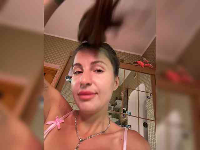 MilashaNyasha webcam