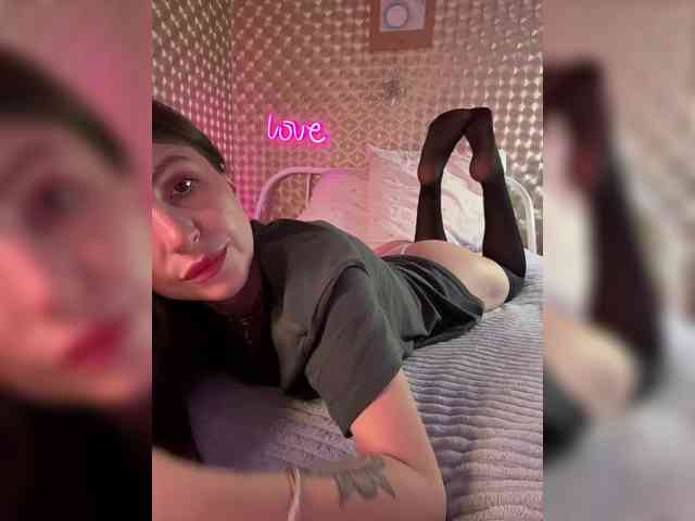 MilashaNyasha webcam