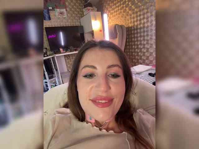 MilashaNyasha webcam