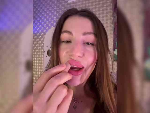 MilashaNyasha webcam