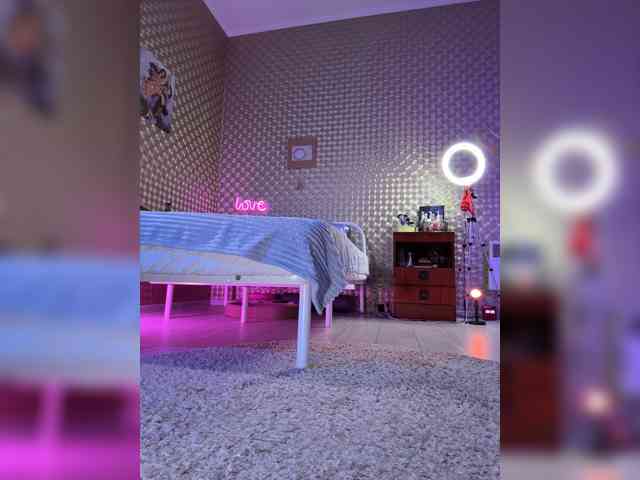 MilashaNyasha webcam