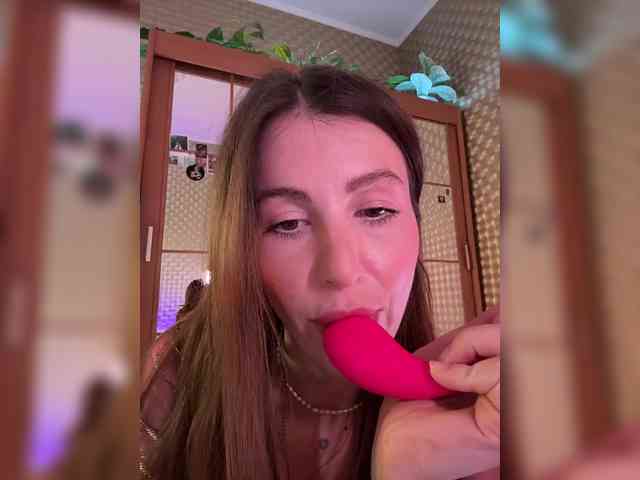 MilashaNyasha webcam