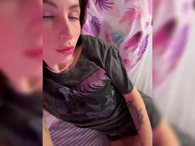 MilashaNyasha webcam
