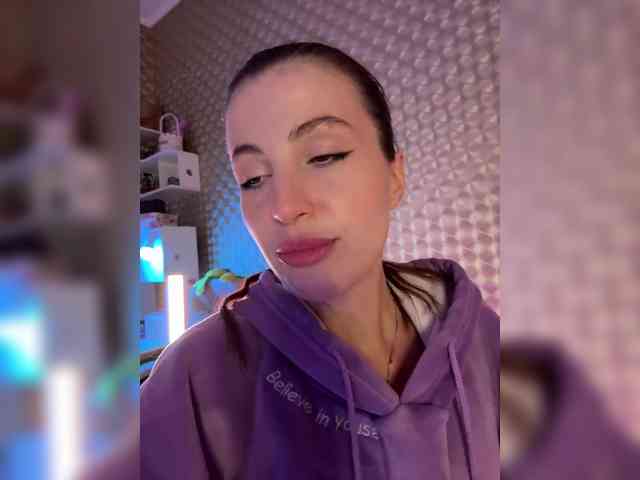 MilashaNyasha webcam