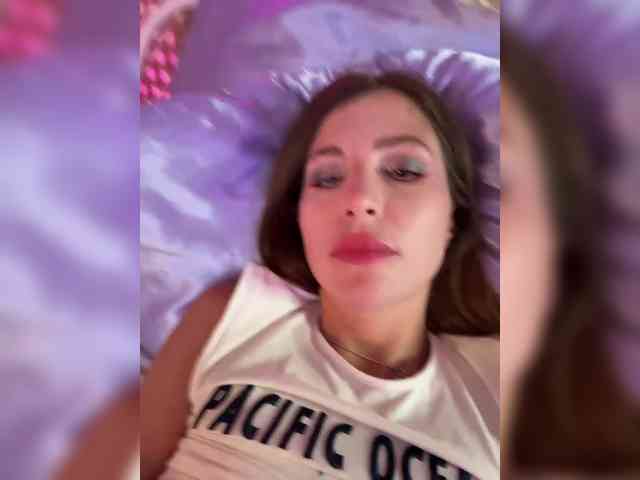 MilashaNyasha webcam
