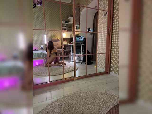 MilashaNyasha webcam
