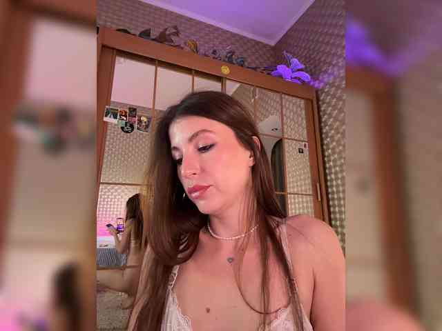 MilashaNyasha webcam