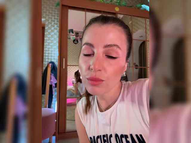 MilashaNyasha webcam
